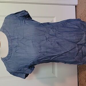 Banana Republic Chambray Top size 4